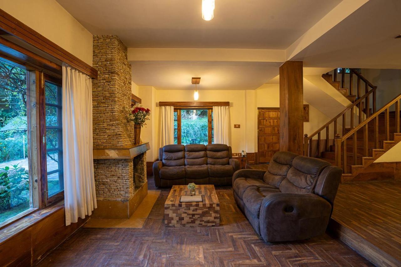 Stayvista At Casa Bella Vista- Mall Road Manali  Exterior photo