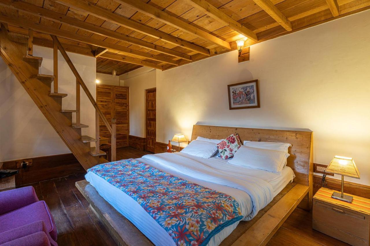 Stayvista At Casa Bella Vista- Mall Road Manali  Exterior photo