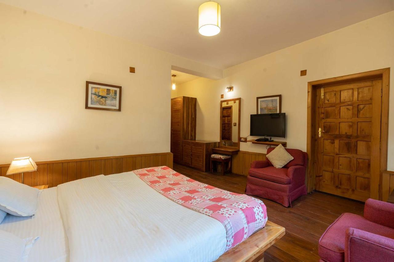 Stayvista At Casa Bella Vista- Mall Road Manali  Exterior photo